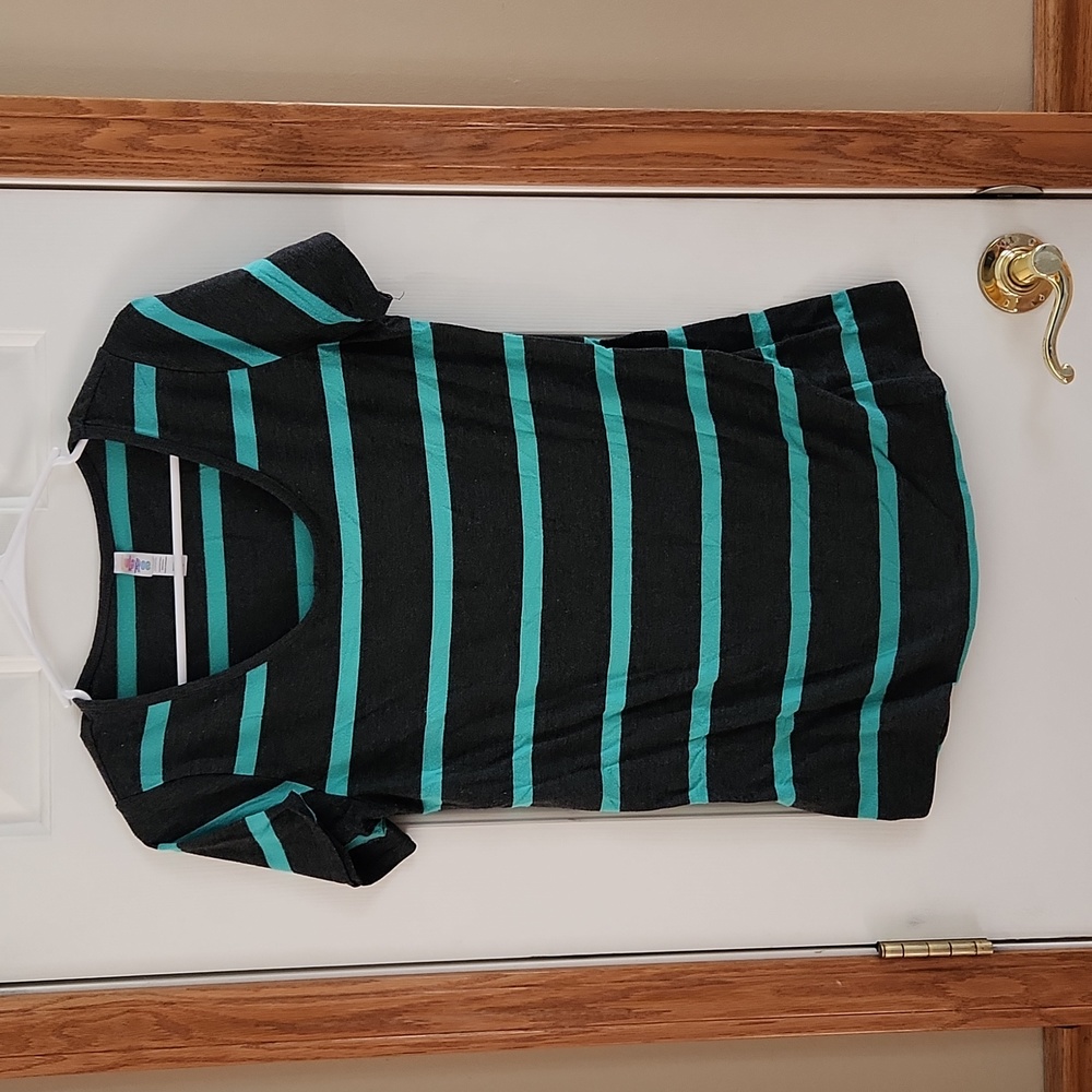 Lularoe Classic shirt